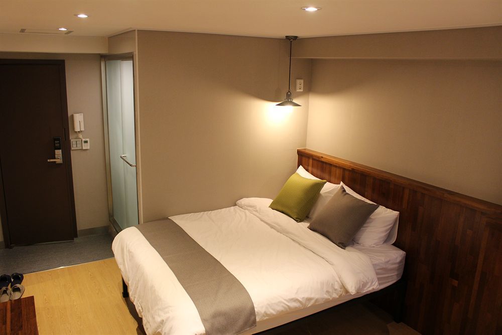 Hostel Cleo Seoul Hongdae Esterno foto
